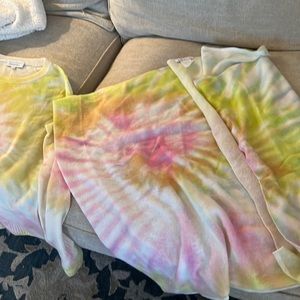 White + Warren women’s tie dye cashmere mini travel wrap